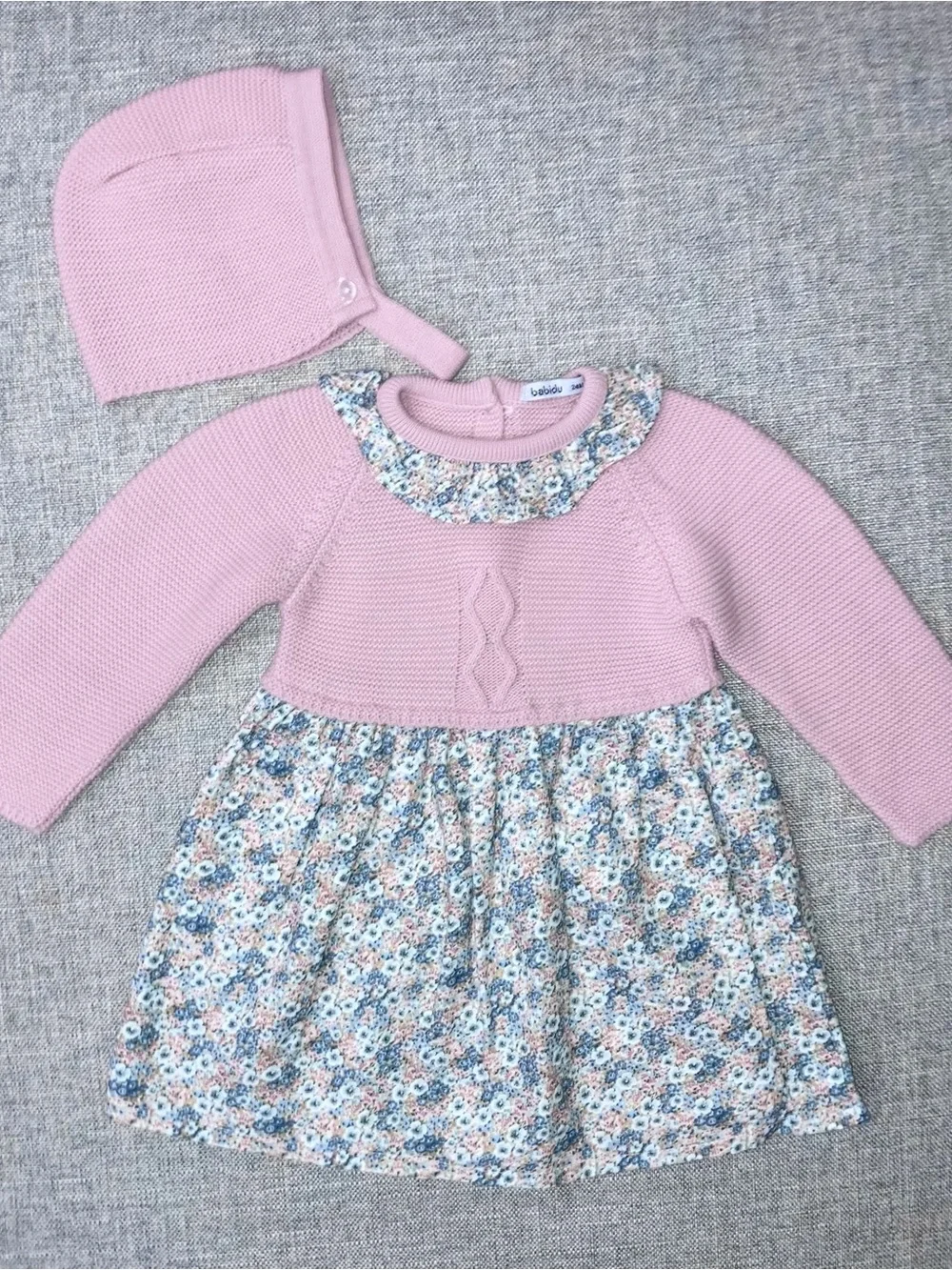 Babidu 24m EUC Knit Floral Baby Dress with Matching Bonnet
